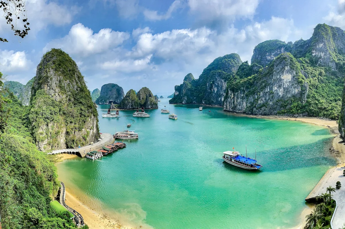 Ha Long Bay