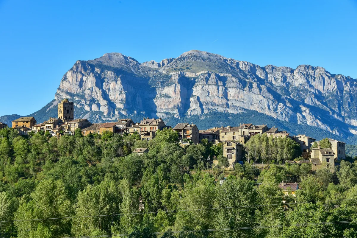 Active Adventure in the Pyrenees — photo 1