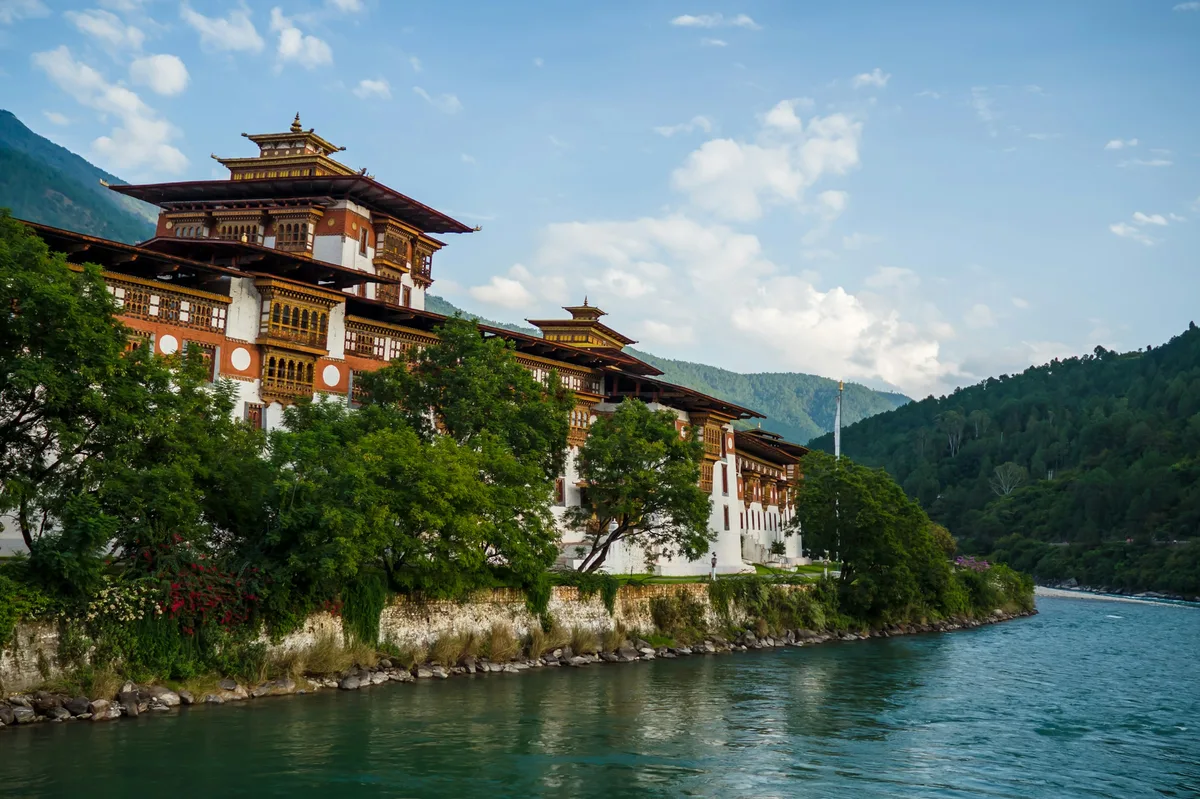 The Best of Nepal, Tibet & Bhutan — photo 2