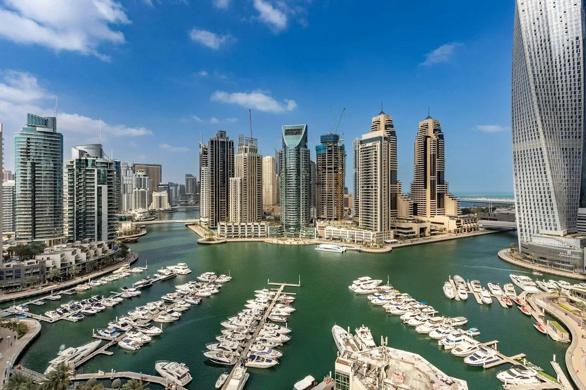 Dubai Private Yacht Experience with Refreshments — photo 3