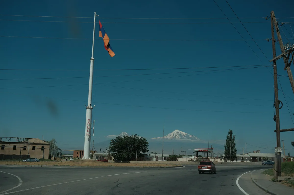 Skiing in Georgia's Caucasus Mountains — photo 4
