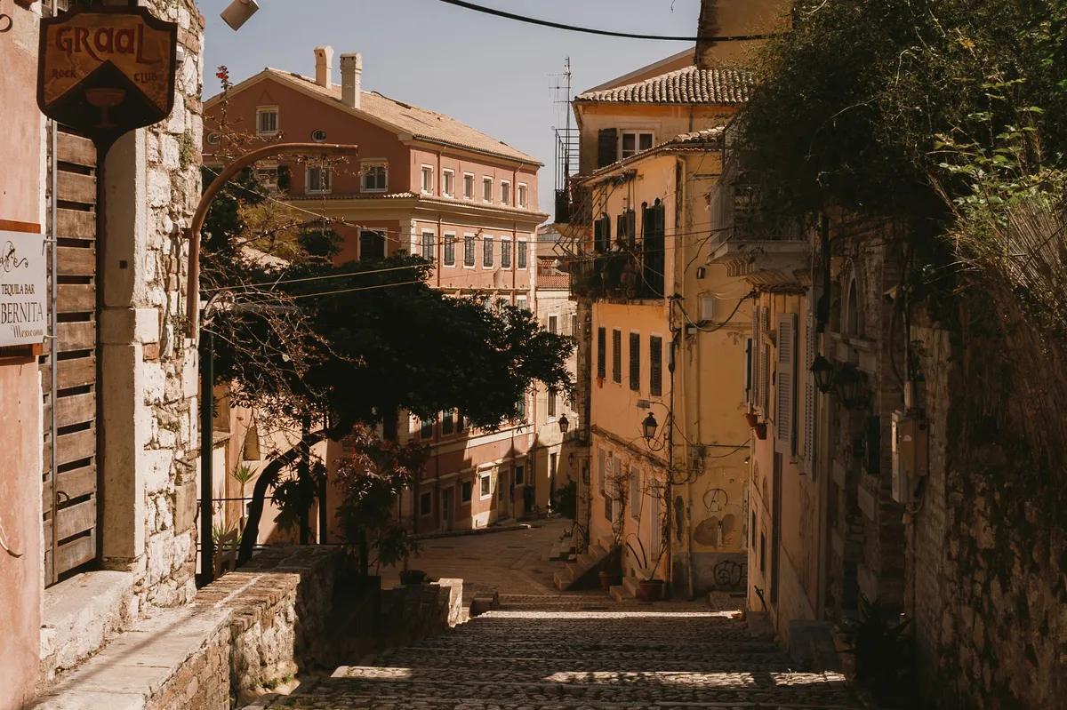 Travel Slowly Through Greece: Athens, Hydra & Spetses — photo 2