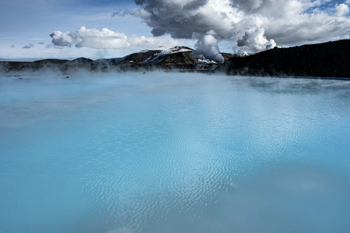 Iceland in Winter: Northern Lights, Ice Caves & Volcanoes — photo 3