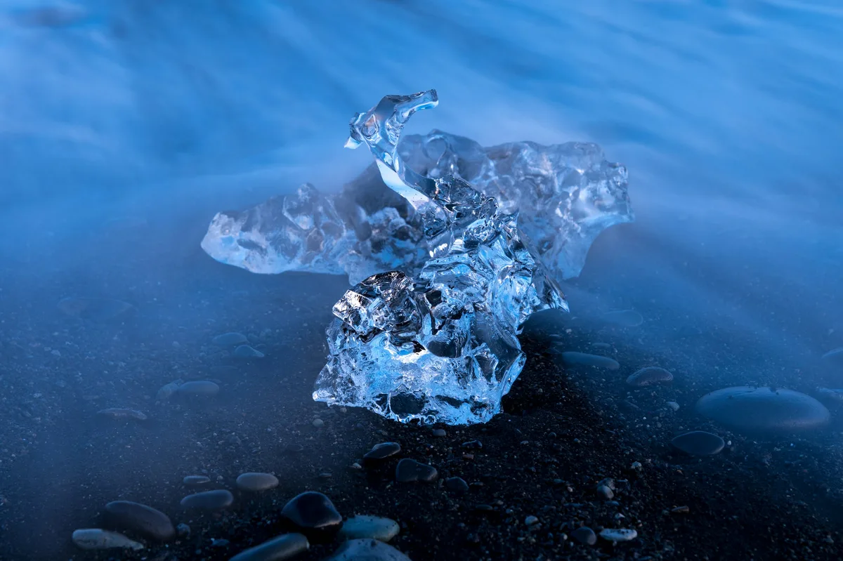 Iceland in Winter: Northern Lights, Ice Caves & Volcanoes — photo 5