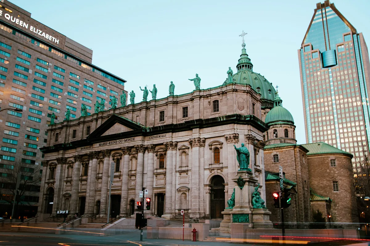Montreal Downtown & Underground City Private Walking Tour — photo 2
