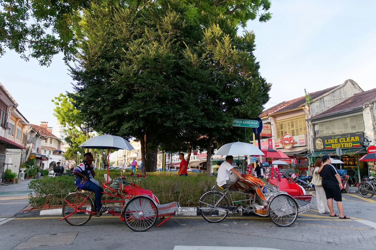 Luxury Malaysia: Cities, Caves & Coastal Escapes — photo 2