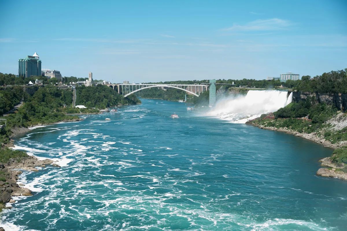 Niagara Falls USA Boat, Goat Island & Cave Private Tour — photo 1
