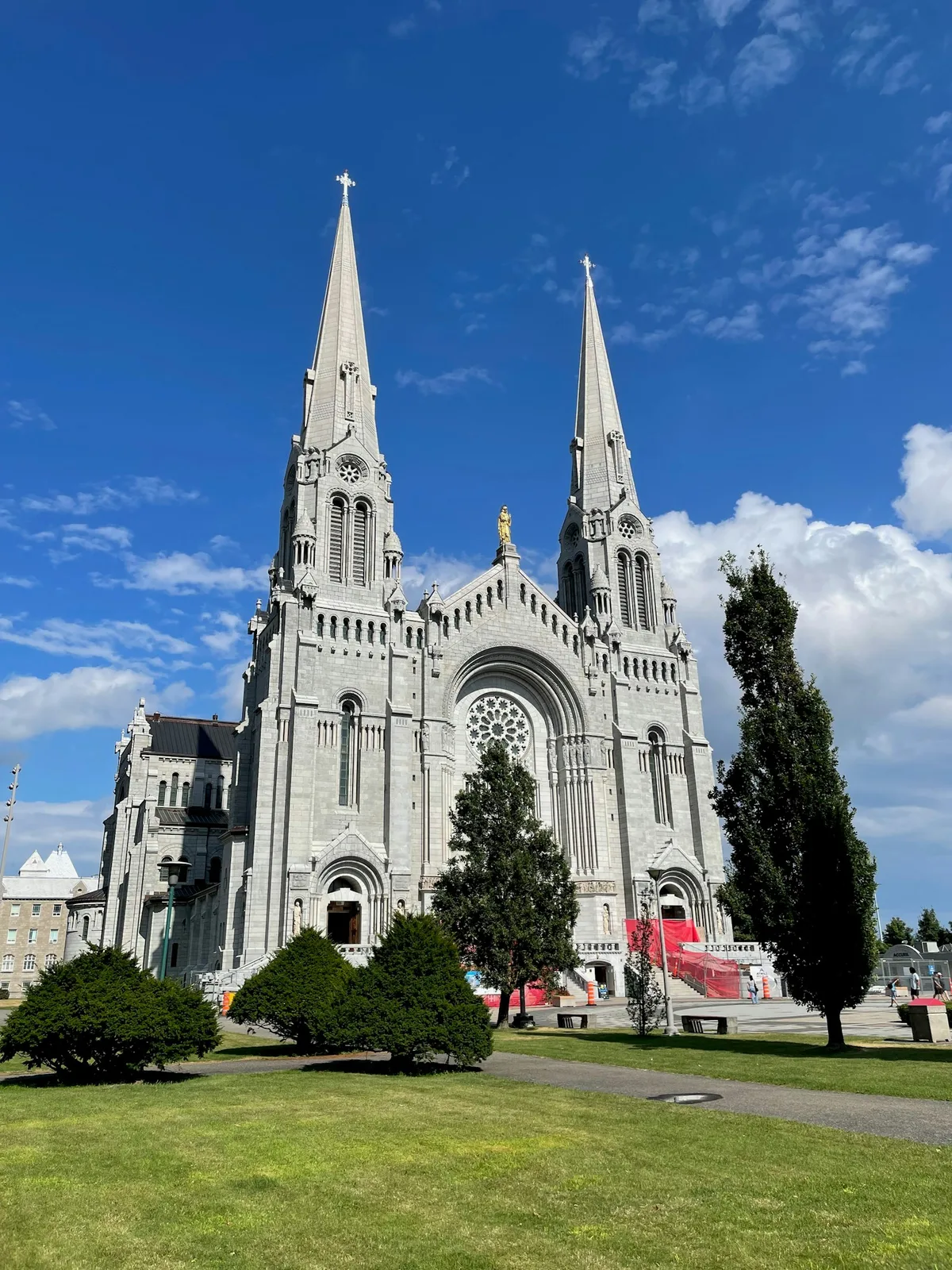 Quebec City Private Montmorency Falls & Ste-Anne-de-Beaupré Tour — photo 4
