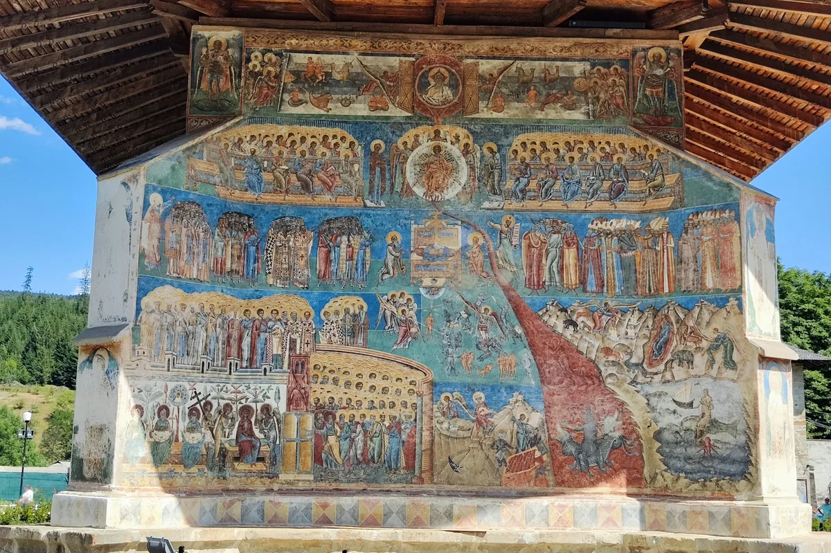 11-Day Highlights of Romania Luxury Trip — photo 1