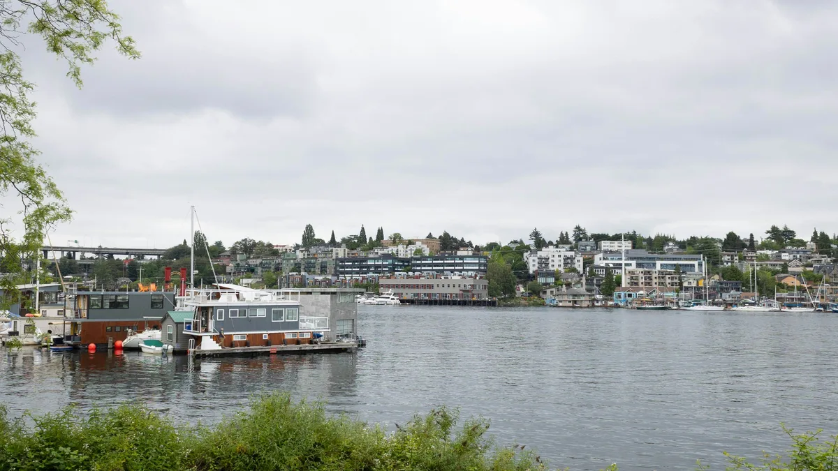 Floating homes on Seattle's calm Lake Union